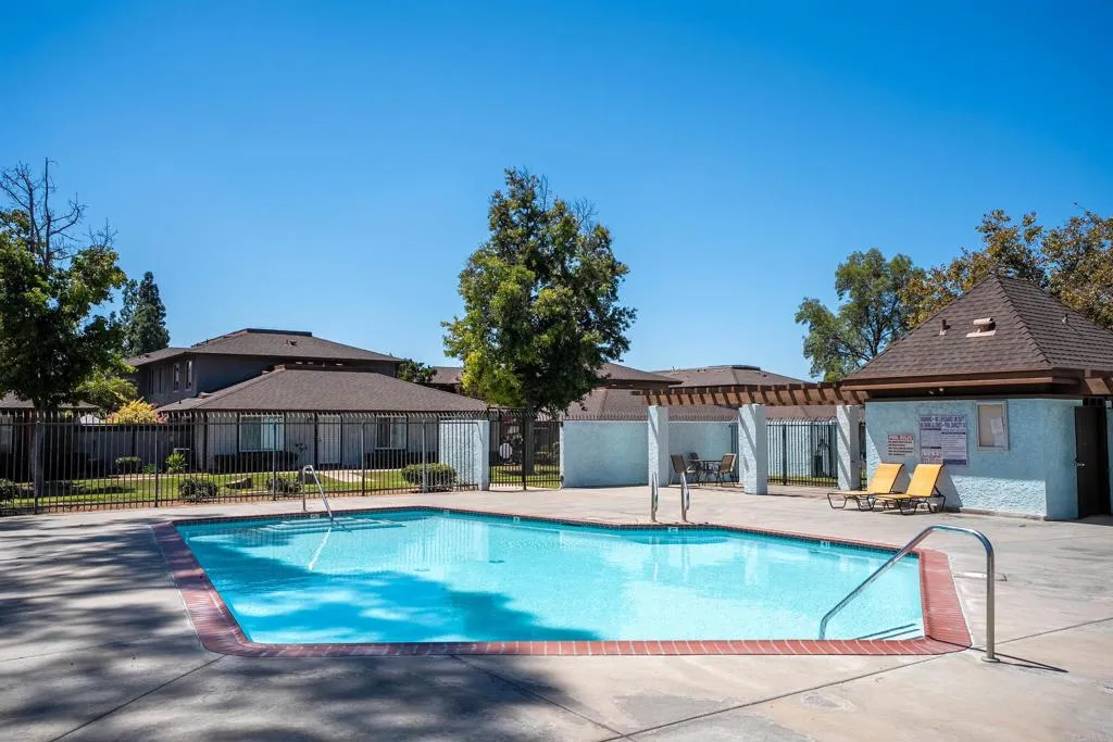 https://cdn.realtyfeed.com/cdn/127/307069803/0f6ff1aa3d7e621e65f7ecdb6432af7b.webp