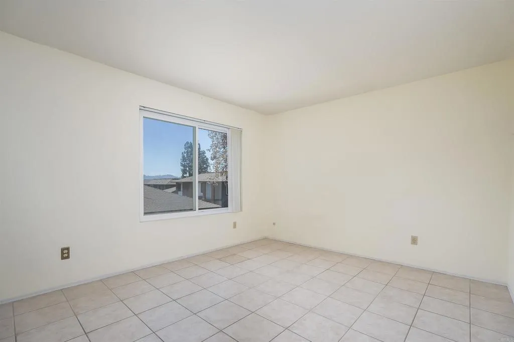 https://cdn.realtyfeed.com/cdn/127/307069803/32db1492f2f9b29f649ae37203bfcbb6.webp