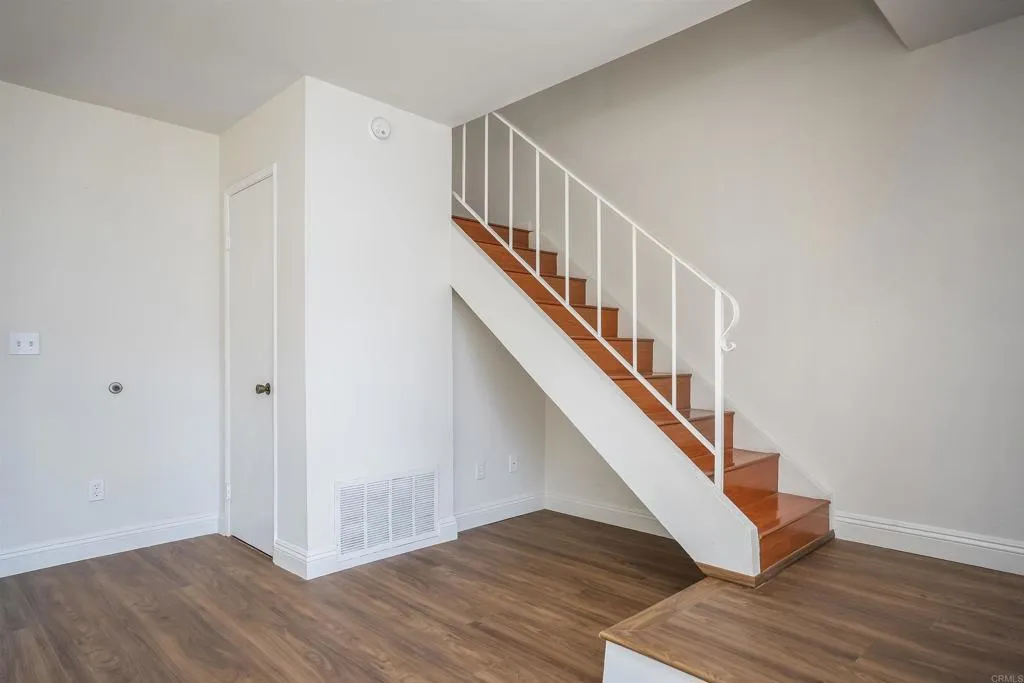 https://cdn.realtyfeed.com/cdn/127/307069803/6e4dbb6644ae9e6e2f68e06076ac152d.webp