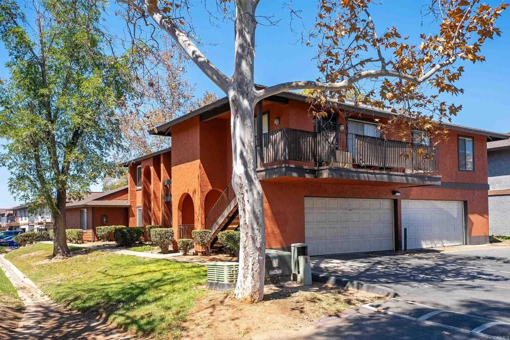 https://cdn.realtyfeed.com/cdn/127/307069803/92383ac292996201ae02efe629789c36.webp