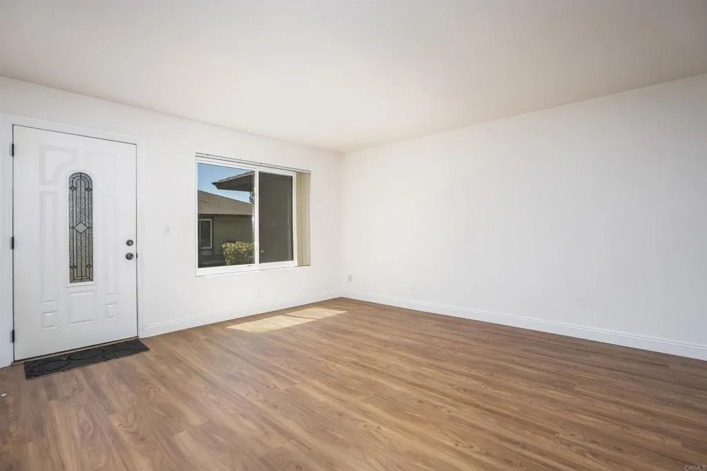 https://cdn.realtyfeed.com/cdn/127/307069803/9ad4f5f51cfbca5043cbb94b0dc66338.webp