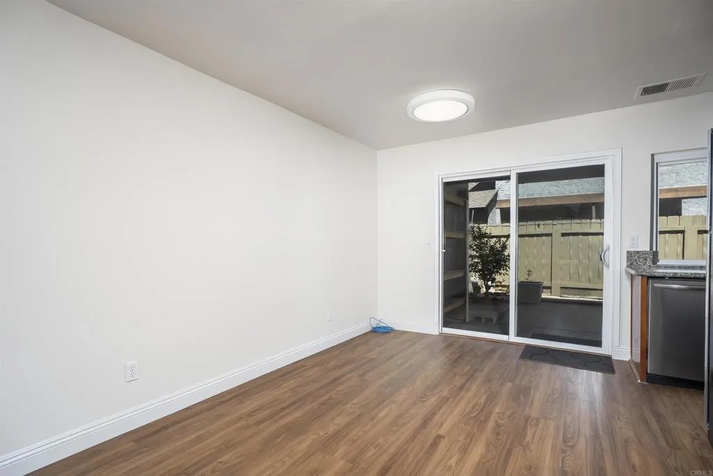 https://cdn.realtyfeed.com/cdn/127/307069803/bdd2a2fdd111de2b3a319267f6a46c65.webp