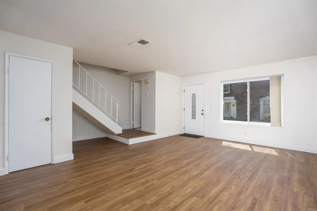 https://cdn.realtyfeed.com/cdn/127/307069803/e390ce720bbfcfa2e09ede0cb29aa3b9.webp
