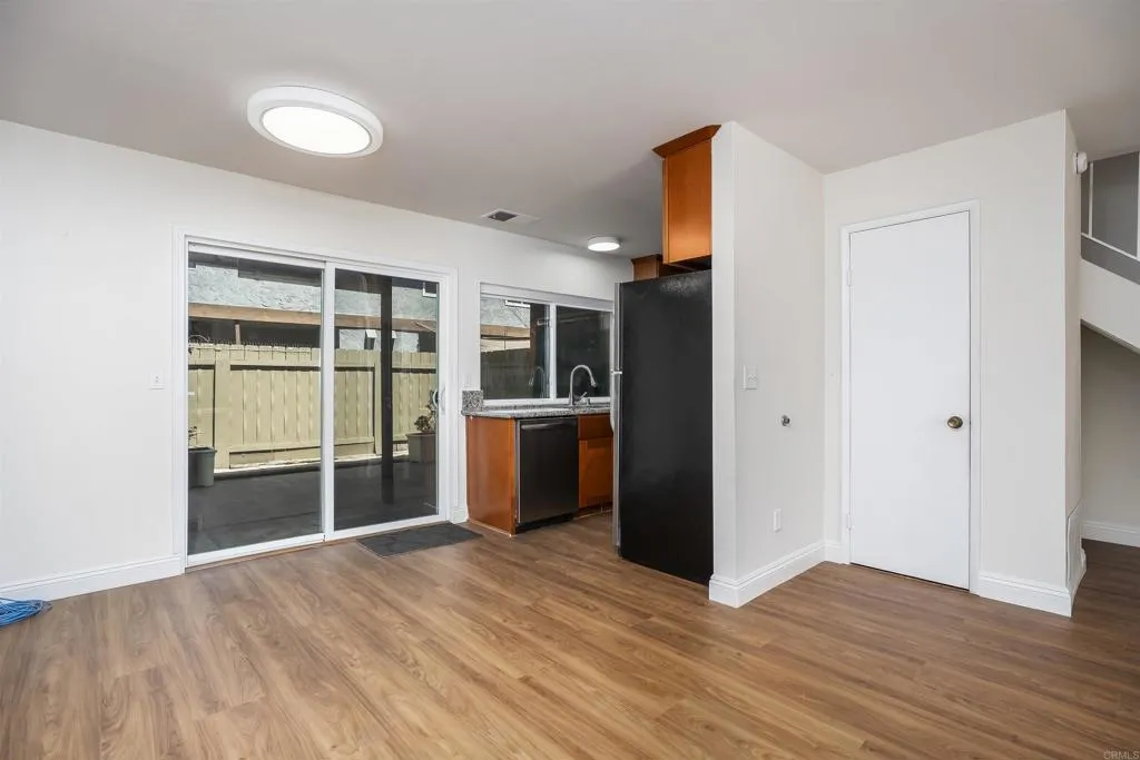 https://cdn.realtyfeed.com/cdn/127/307069803/ecb0b915a4048e8ad8ce3132e287421b.webp