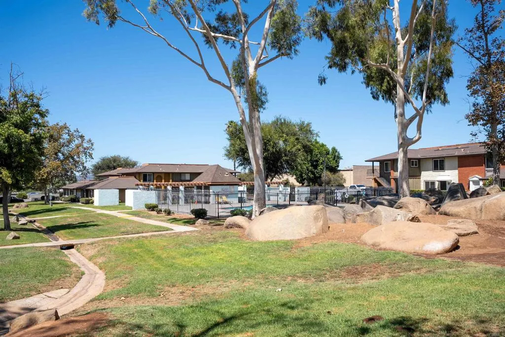 https://cdn.realtyfeed.com/cdn/127/307069803/ece94dbfc208568521c3e9103b0b5b2d.webp