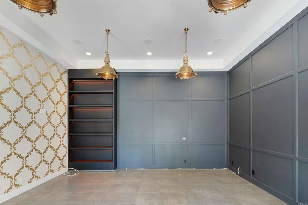 https://cdn.realtyfeed.com/cdn/127/307069809/085a36fc544e6c4bf744528abc68d15b.webp