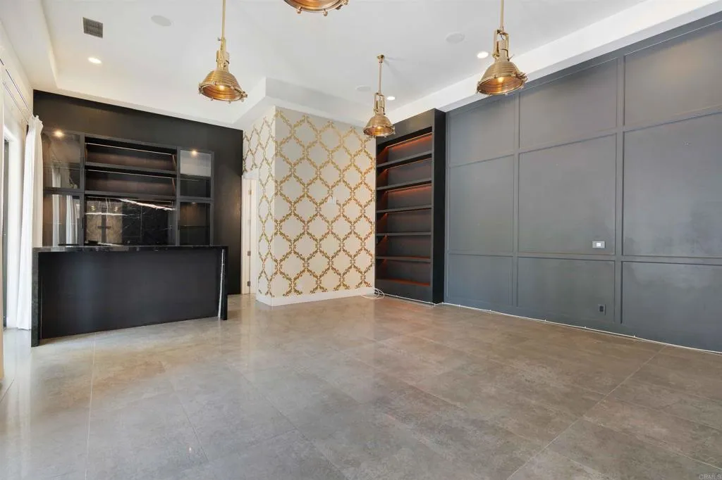 https://cdn.realtyfeed.com/cdn/127/307069809/1e57451088ceaff6fe4eeeea7bbd0c39.webp