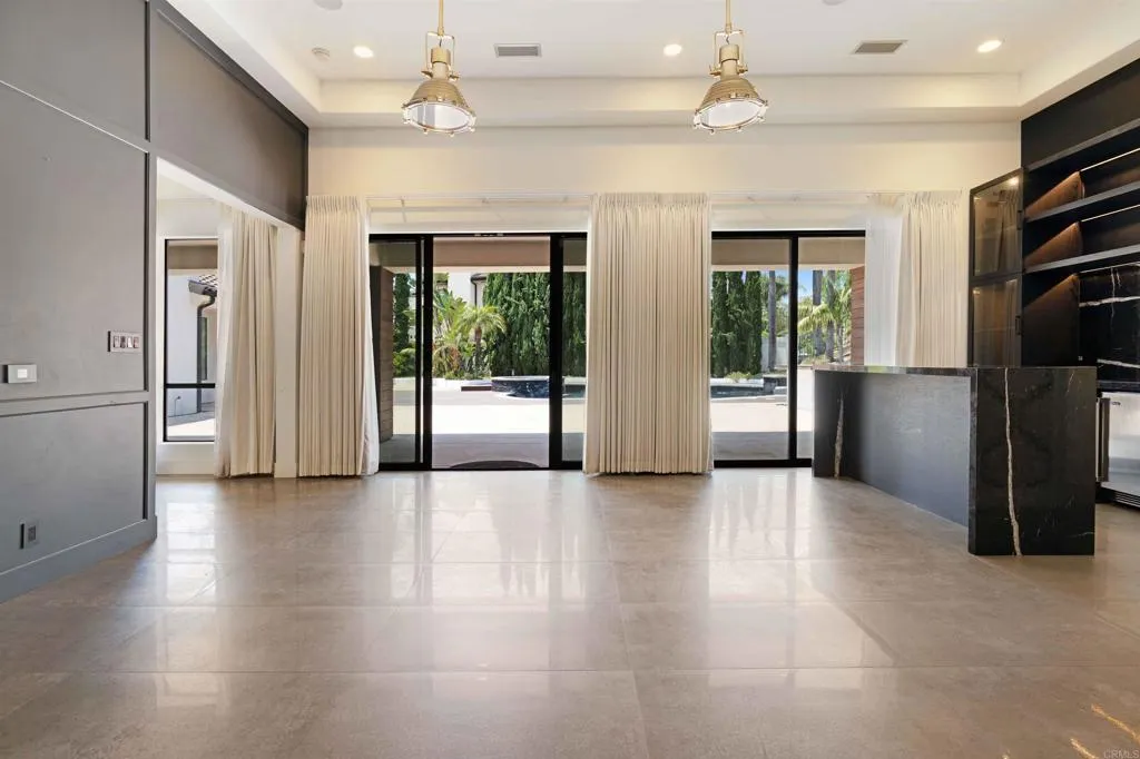 https://cdn.realtyfeed.com/cdn/127/307069809/5ee9efa3e3d119ad5a86ac78e389c031.webp