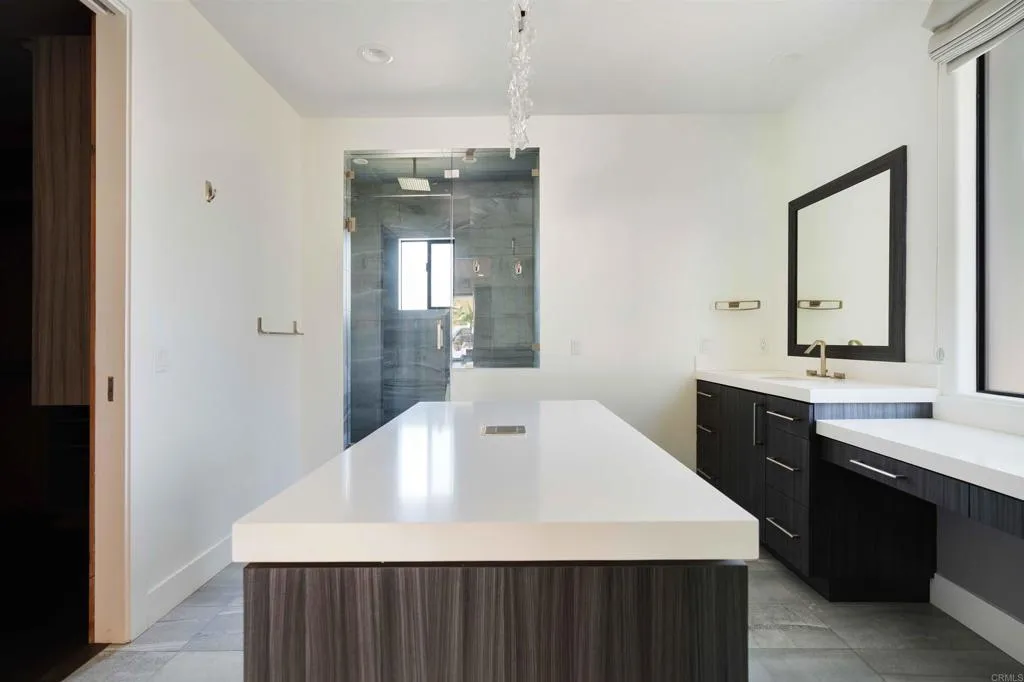 https://cdn.realtyfeed.com/cdn/127/307069809/aea62f1dd645475505a2573f2259234b.webp