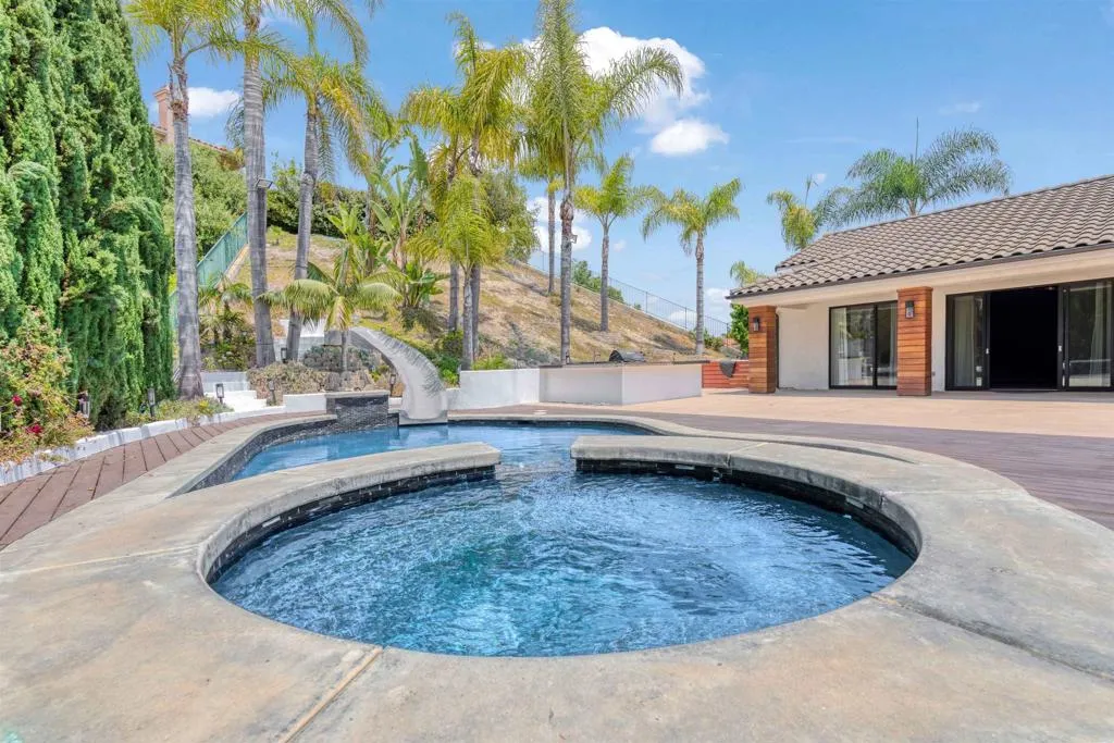 https://cdn.realtyfeed.com/cdn/127/307069809/aff1fc9d1d3e12434849a604572bdee3.webp