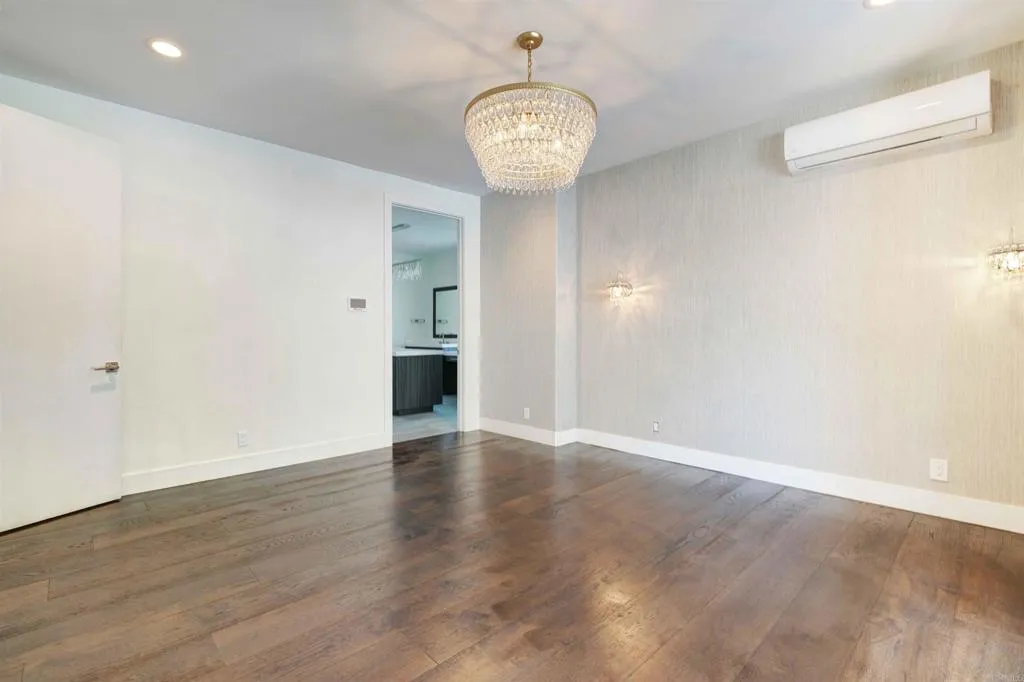 https://cdn.realtyfeed.com/cdn/127/307069809/f716c5d90fef808df185c0d280ffeece.webp