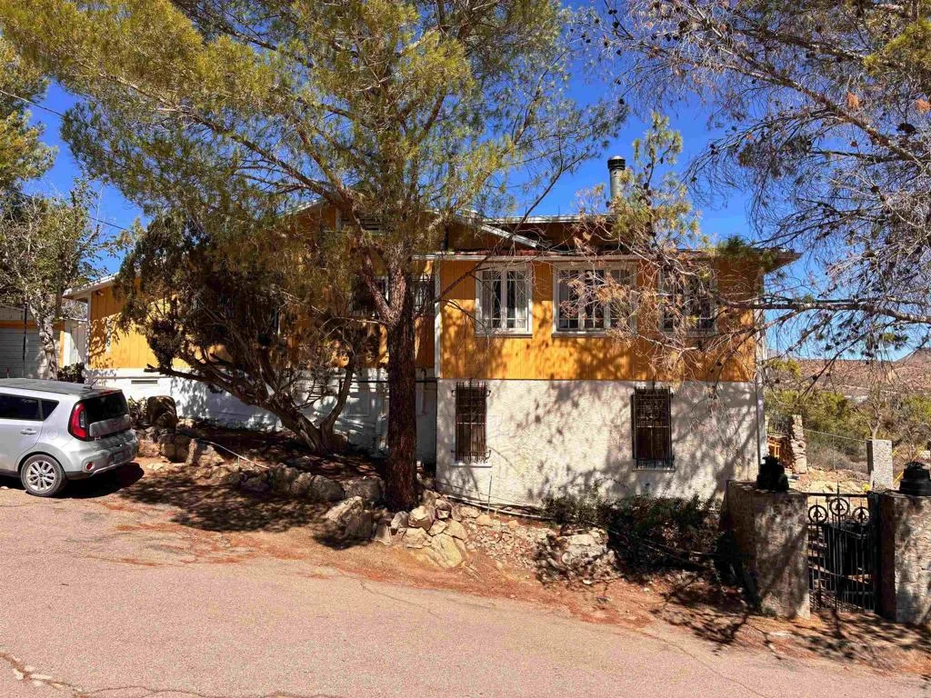 https://cdn.realtyfeed.com/cdn/127/307069864/771d3104e4d236a1adbe273f03d8469d.webp