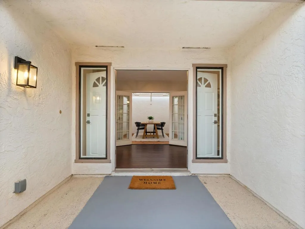 https://cdn.realtyfeed.com/cdn/127/307069865/25cfb1b45bc3c16e3792974767eb8880.webp