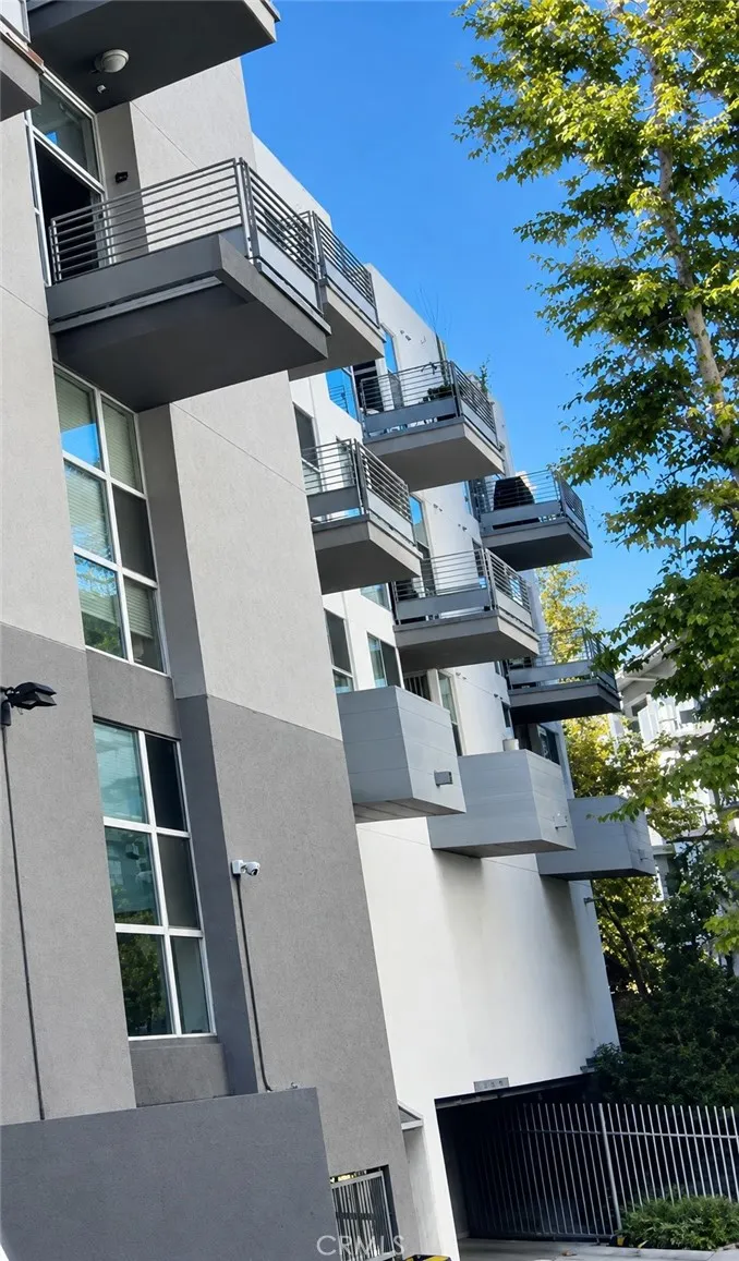 https://cdn.realtyfeed.com/cdn/127/307069888/6b5898bbf5904a412099d9d982ede757.webp