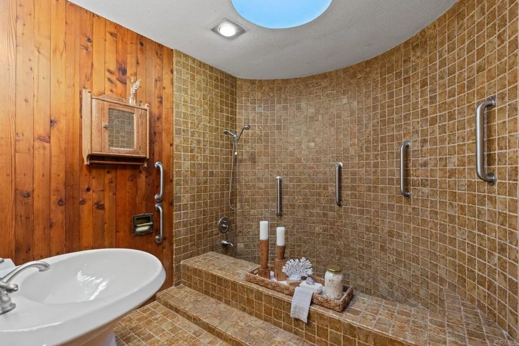 https://cdn.realtyfeed.com/cdn/127/307069905/3e1892b33b4ba610cc8d499b23dcb5f2.webp