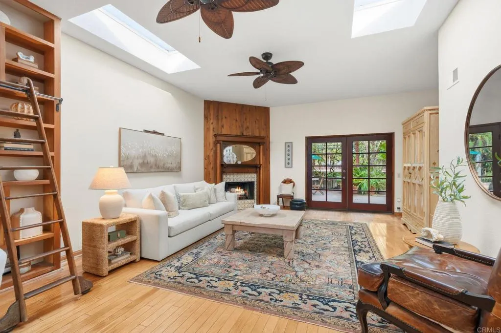 https://cdn.realtyfeed.com/cdn/127/307069905/4d84c65aef8f409c5e2522181dd96959.webp