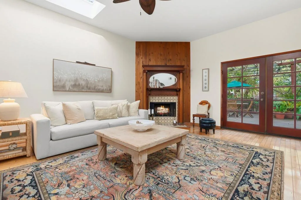 https://cdn.realtyfeed.com/cdn/127/307069905/4ff37fdf0c84318841d3dc0bb44baea7.webp