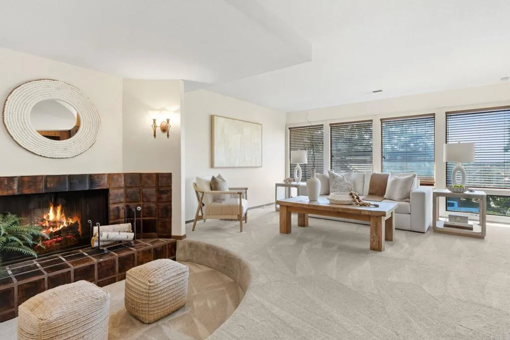 https://cdn.realtyfeed.com/cdn/127/307069905/7eb9547689511c015f68f8892b1608e0.webp