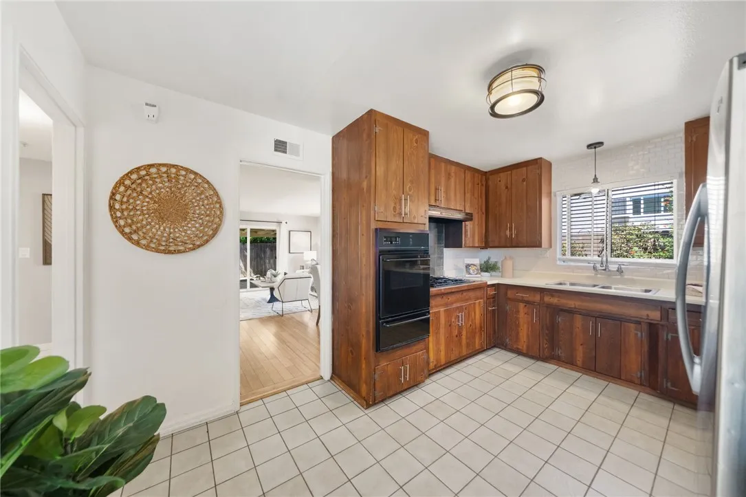 https://cdn.realtyfeed.com/cdn/127/307069908/d37a430a3e09e5492dd92f7801ebdb6c.webp