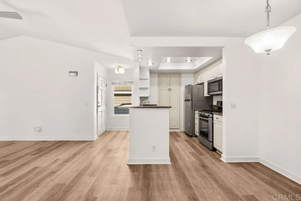 https://cdn.realtyfeed.com/cdn/127/307069966/24b0d37bf73eefb5de977ac8a432eff8.webp