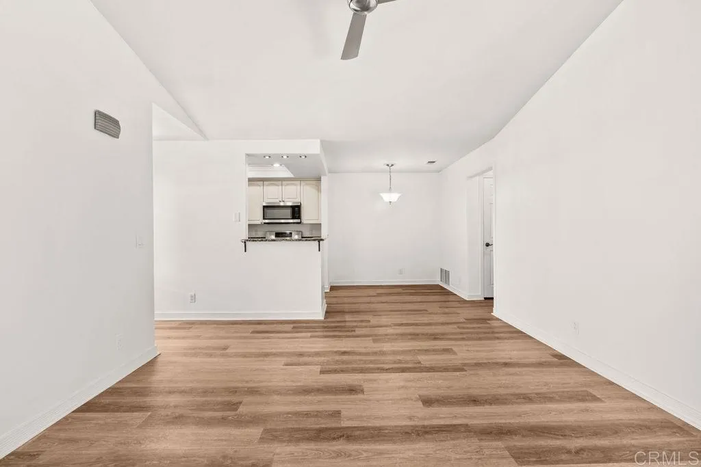 https://cdn.realtyfeed.com/cdn/127/307069966/b810559c4448f69781c71937b4414365.webp