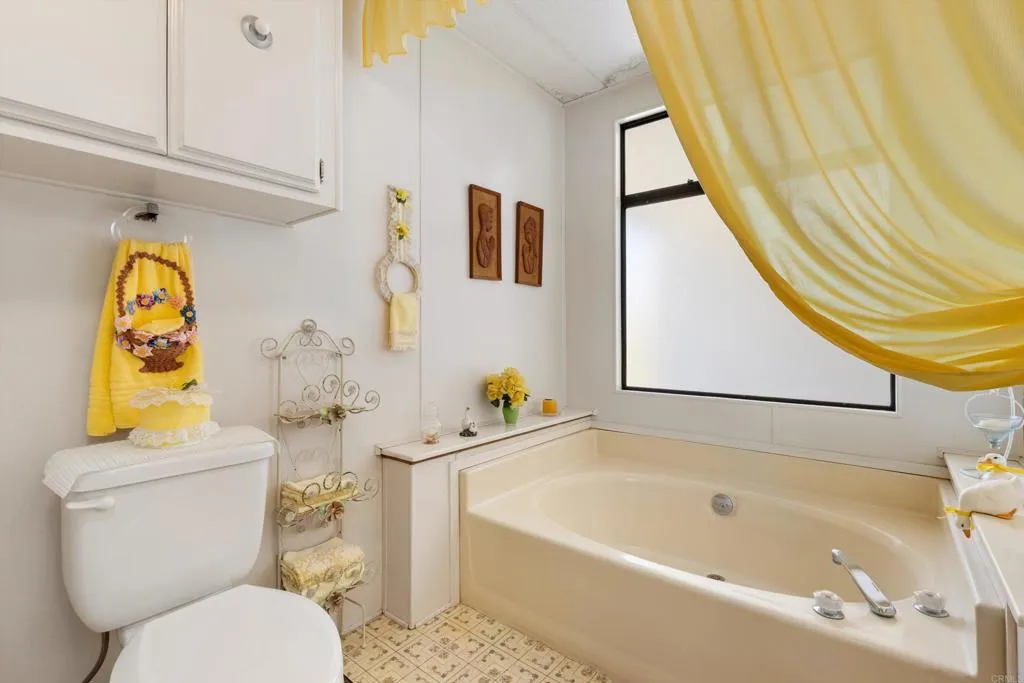 https://cdn.realtyfeed.com/cdn/127/307070075/5808359292ee18bd4f4f52f071b96c70.webp