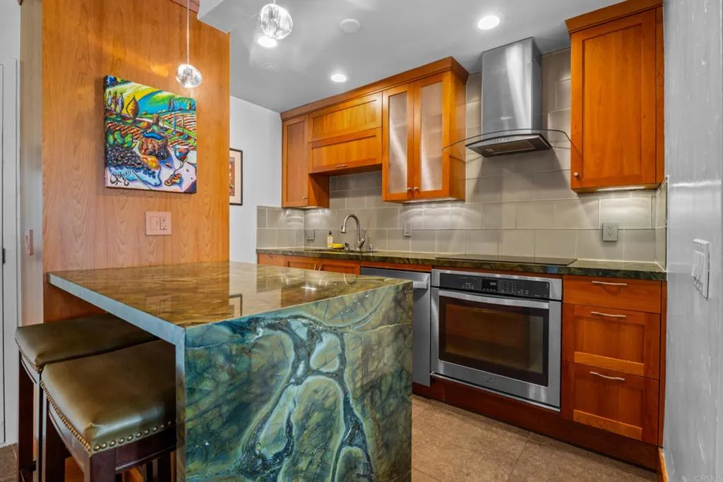 727 Sapphire Street Unit 208, San Diego, CA 92109 - Photo 4 of 72, San Diego, CA