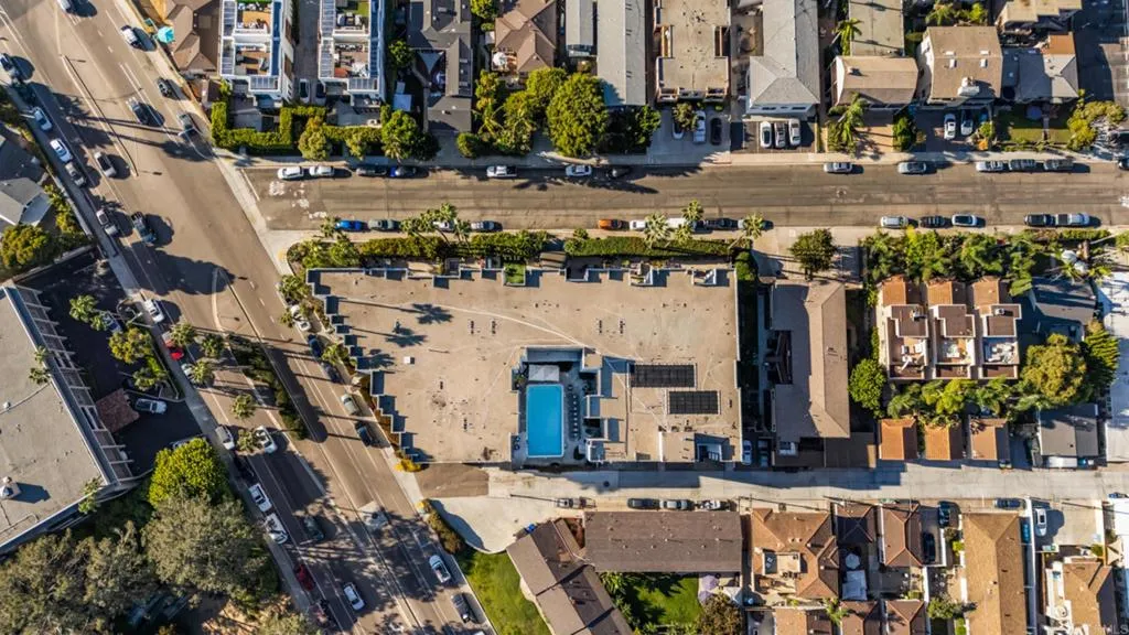 https://cdn.realtyfeed.com/cdn/127/307070078/4bd4bc197e3f46fdb153b6608aa128ad.webp