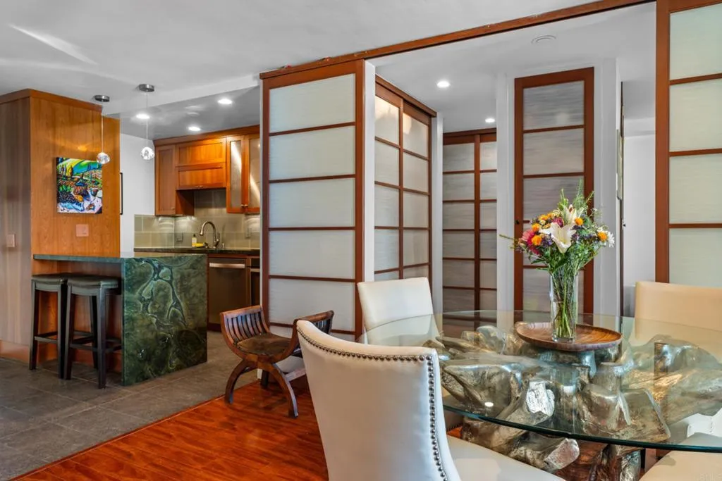 https://cdn.realtyfeed.com/cdn/127/307070078/562ead5ff43c9d05e8ce43297217e9d7.webp