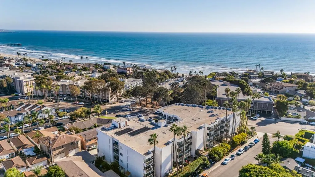 https://cdn.realtyfeed.com/cdn/127/307070078/d8acc050603c4ead9c155459ac060d69.webp