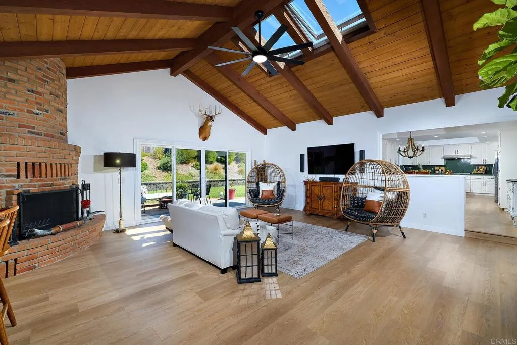 https://cdn.realtyfeed.com/cdn/127/307070111/3bec3b8c2ef6b5d0bf9a02a926c8bb14.webp