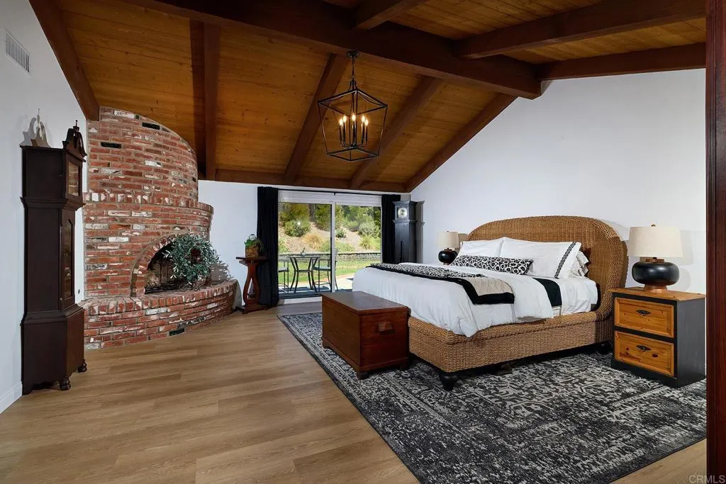 https://cdn.realtyfeed.com/cdn/127/307070111/717cdf2030fcb64023b84ae2bf6dde9f.webp