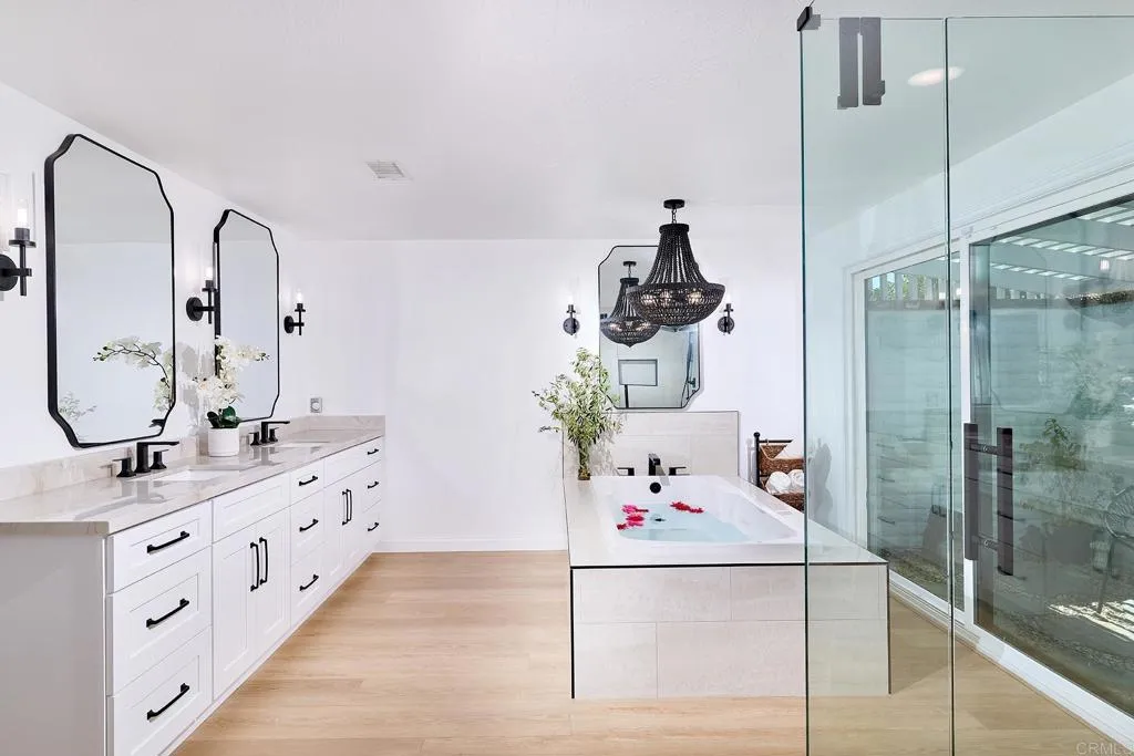 https://cdn.realtyfeed.com/cdn/127/307070111/a481b9cee7d0e7781fd3686bcbf609ef.webp