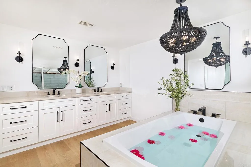 https://cdn.realtyfeed.com/cdn/127/307070111/b192120071129fae93b70d6ce7306040.webp