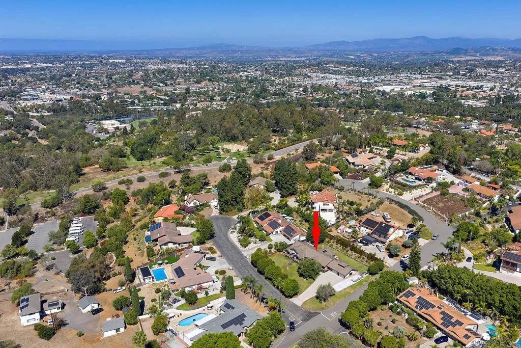 https://cdn.realtyfeed.com/cdn/127/307070111/bf0ba291f9c0fbc1a6ac987fe6dfa26d.webp