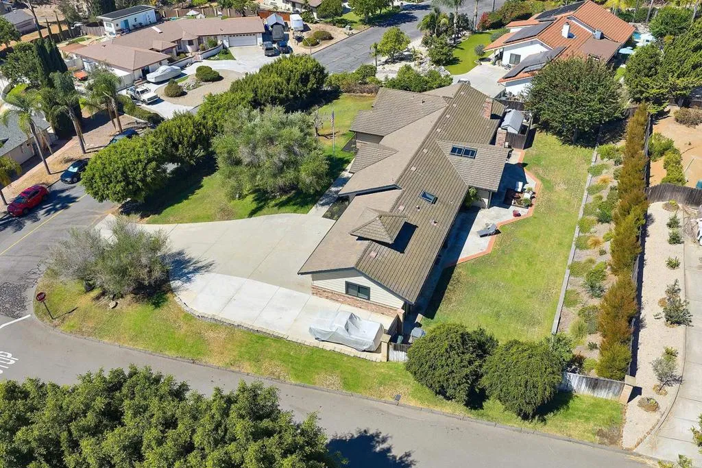 https://cdn.realtyfeed.com/cdn/127/307070111/d00ecc83d3248d30dfc888f75f30d657.webp
