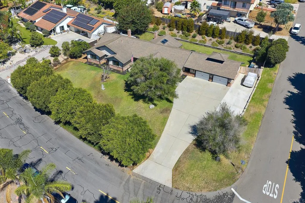 https://cdn.realtyfeed.com/cdn/127/307070111/f1f3ba83deb458607cf259045db0a1f9.webp