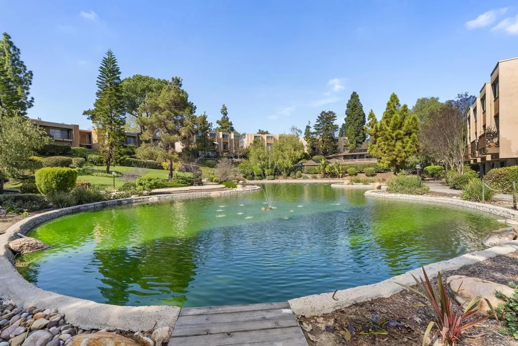 https://cdn.realtyfeed.com/cdn/127/307070168/f29682f0e541019834f9da4909f44b9d.webp