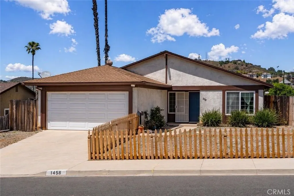 1458 Kent, Escondido, CA 92027 - Main photo, Escondido, CA