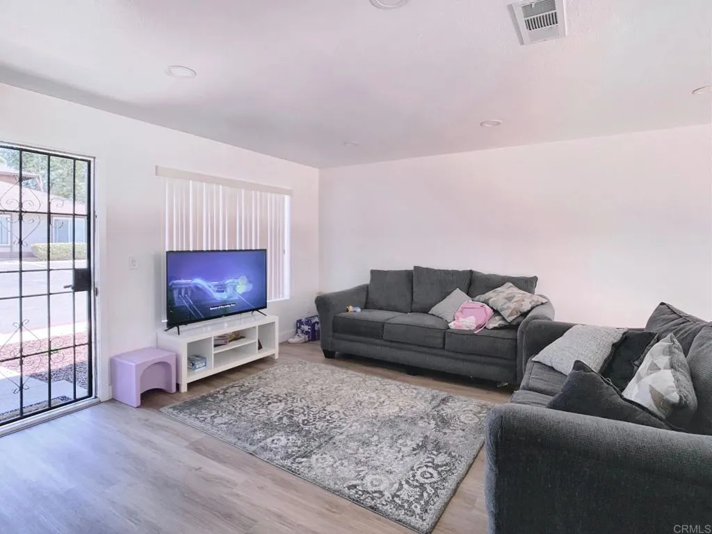 319 Sun Court, El Cajon, CA 92021 - Photo 3 of 14, El Cajon, CA