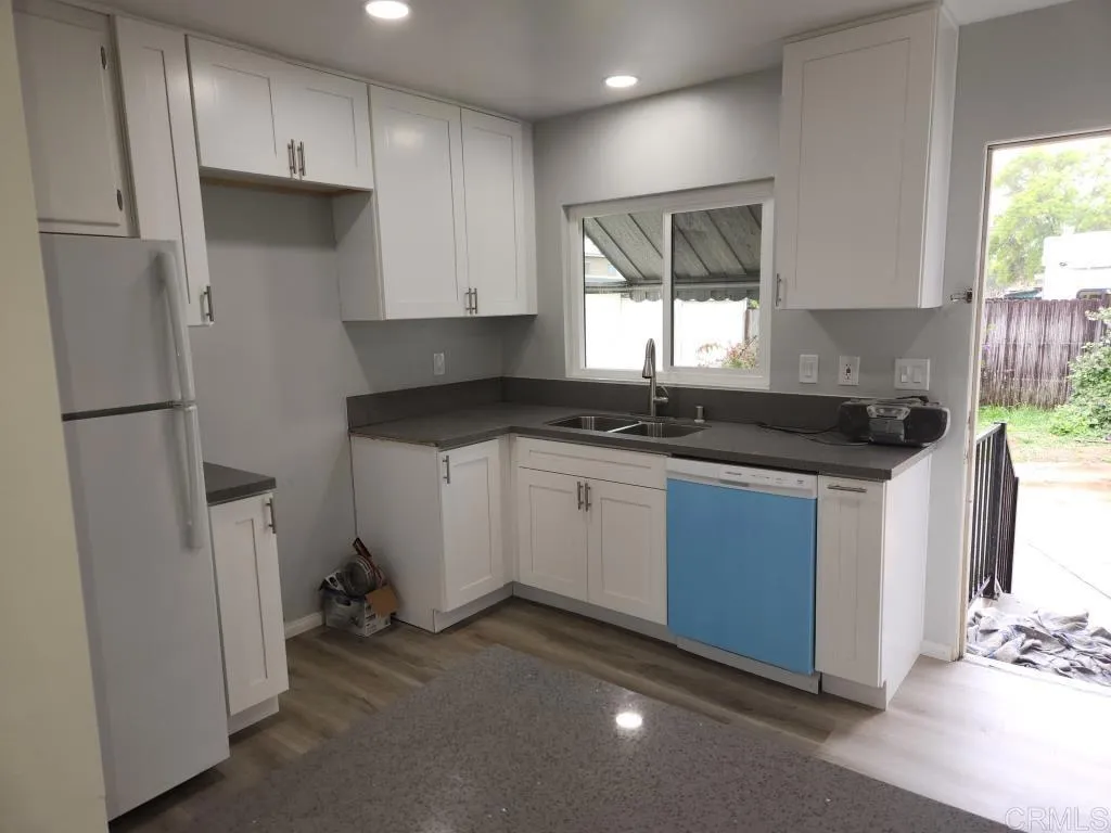 https://cdn.realtyfeed.com/cdn/127/307070278/697b17b6591954aaf745e8b8d6cef3b6.webp