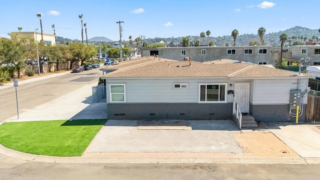 https://cdn.realtyfeed.com/cdn/127/307070278/fb9be751b432047d1834a91eda167243.webp