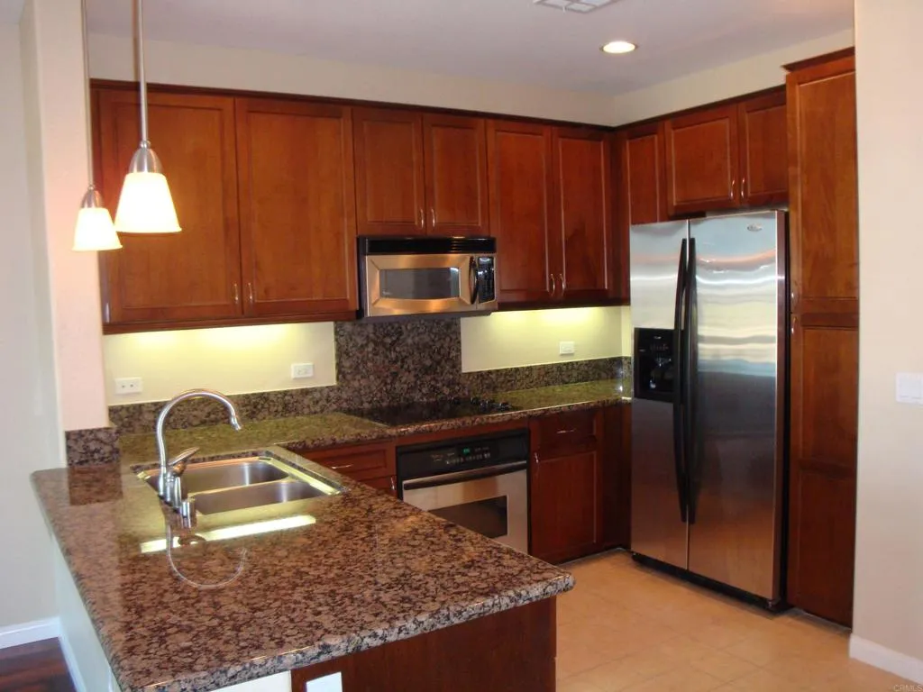 3857 Pell Place Unit 405, San Diego, CA 92130 - Photo 5 of 21, San Diego, CA