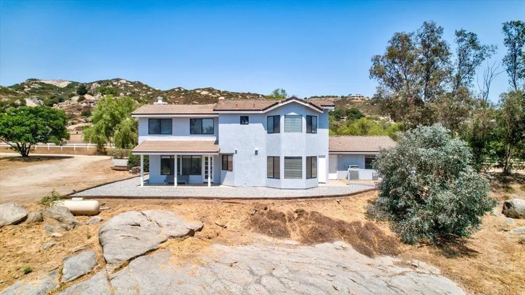 https://cdn.realtyfeed.com/cdn/127/307070308/1fa618a29165cabb98490405b82bc755.webp