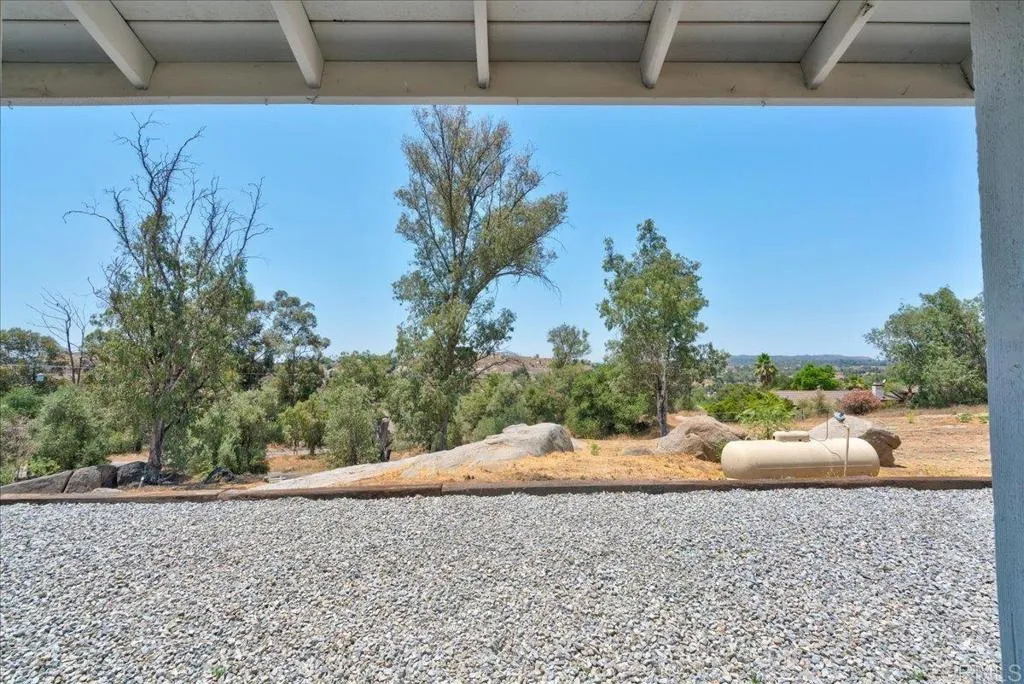 https://cdn.realtyfeed.com/cdn/127/307070308/30af5f8b5bbab523672ef8beb8b5d192.webp