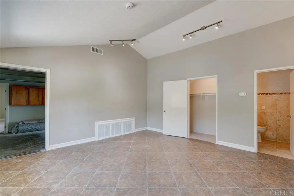 https://cdn.realtyfeed.com/cdn/127/307070308/f5a874b823e8a7fc8784ad063eb5cd2d.webp