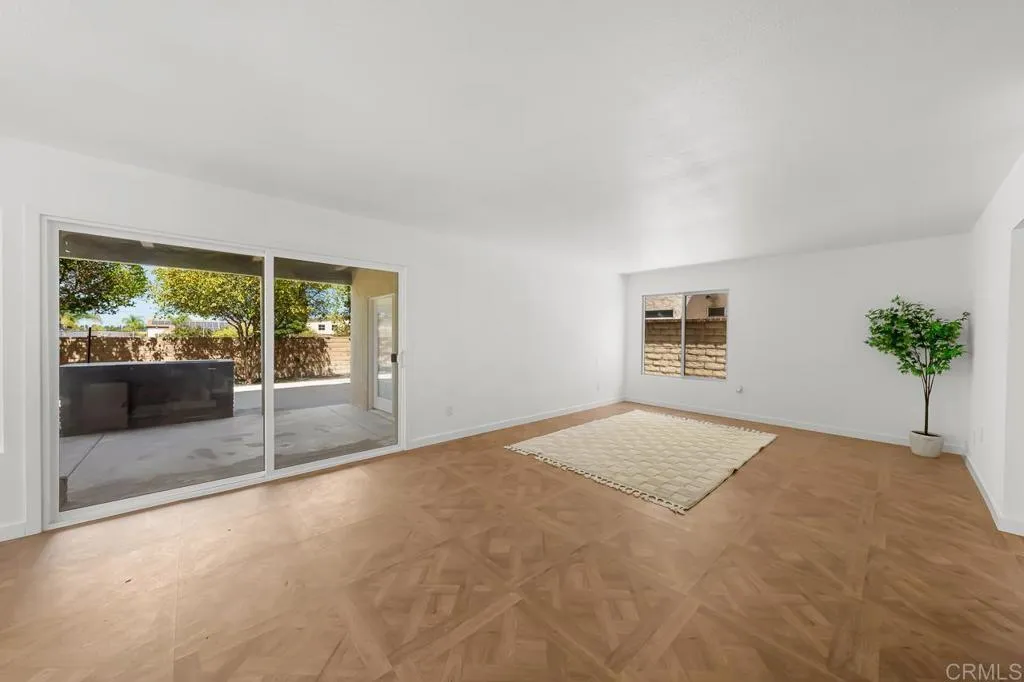 https://cdn.realtyfeed.com/cdn/127/307070349/6ef6bc0143528695395363db5dfdacff.webp