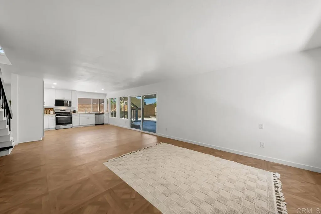 https://cdn.realtyfeed.com/cdn/127/307070349/711e2643d2a32bbb5e14966595238dc7.webp