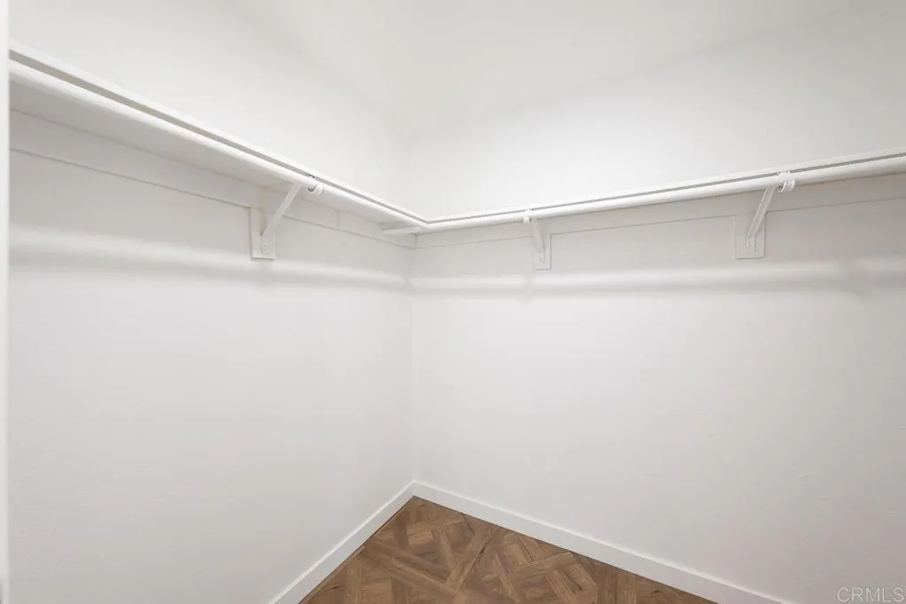 https://cdn.realtyfeed.com/cdn/127/307070349/c8c3d5bf8464f73d60f03d386f241c53.webp