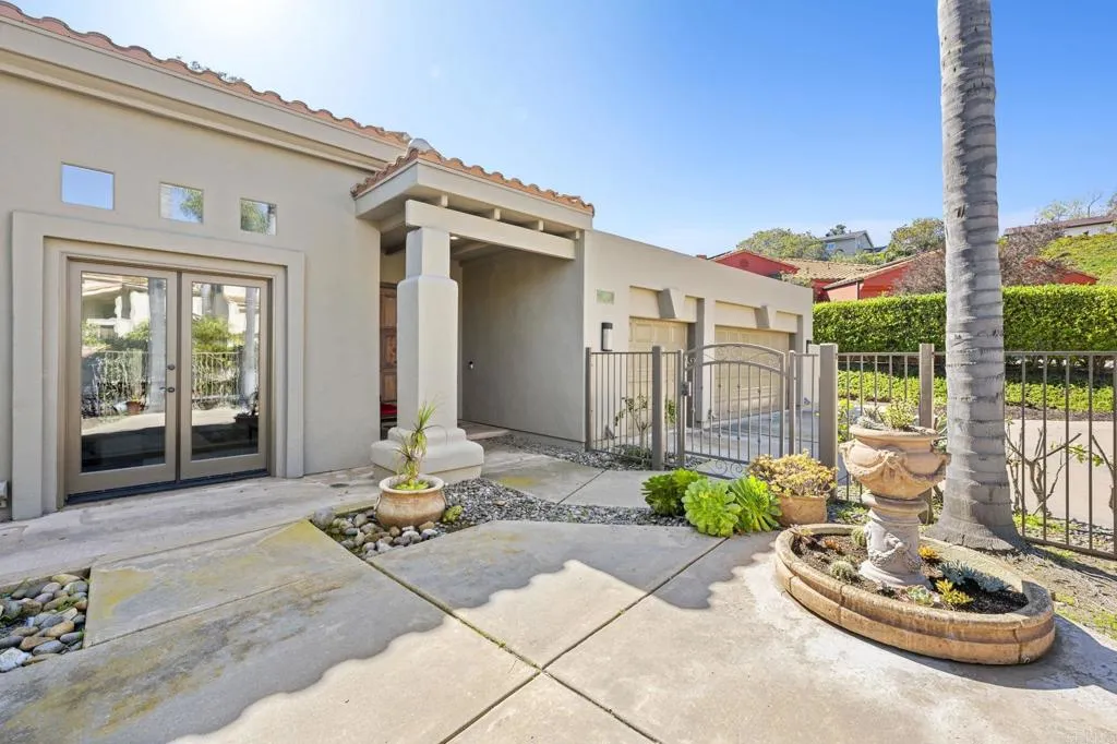 1978 Lake Drive, Cardiff by the Sea, CA 92007 - Photo 4 of 38, Cardiff By The Sea, CA